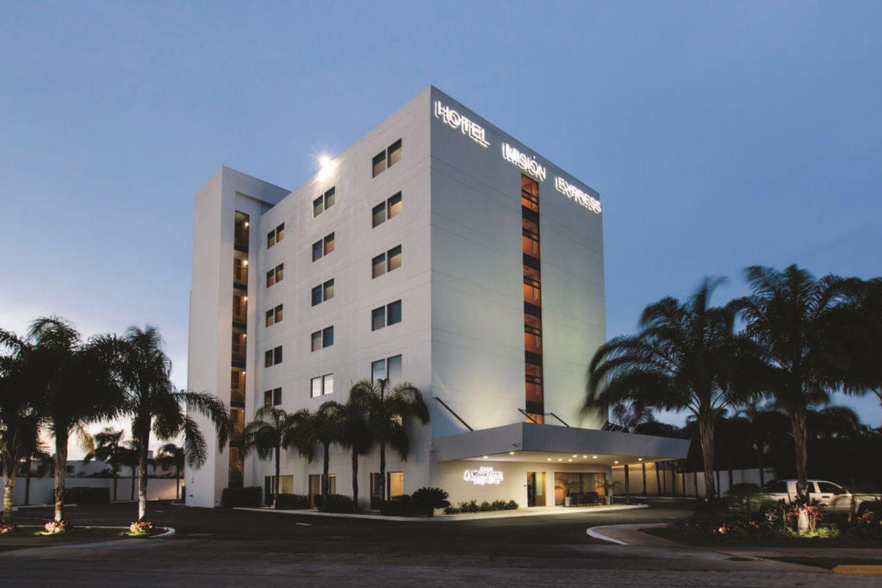 Mision Express Merida Altabrisa Exterior foto