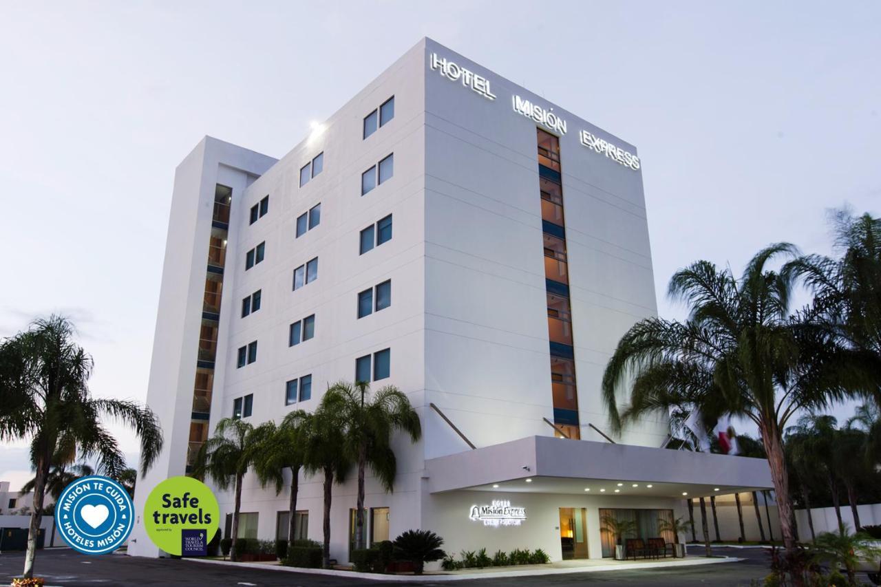 Mision Express Merida Altabrisa Exterior foto