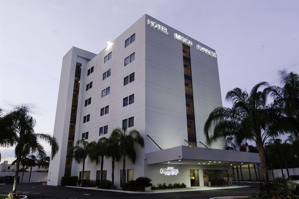 Mision Express Merida Altabrisa Exterior foto